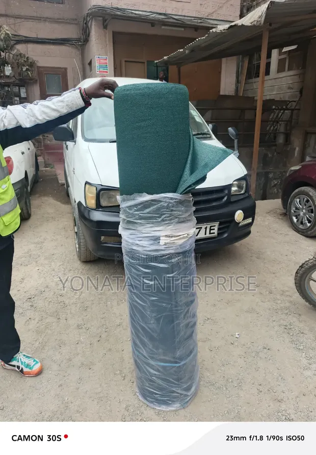 90% Heavy Duty Privacy Fencing Net (UV Treated) 3m x 50m - 1