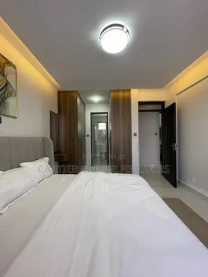 3 Bedroom Apartment for Rent in Gateway Mall Area