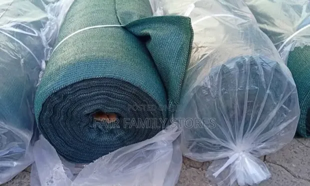 90% Privacy Fencing Net - 1