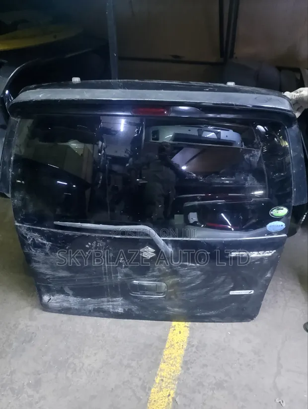 Suzuki Stingray Tailgate - 1