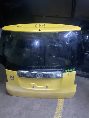 Honda N-One Tailgate