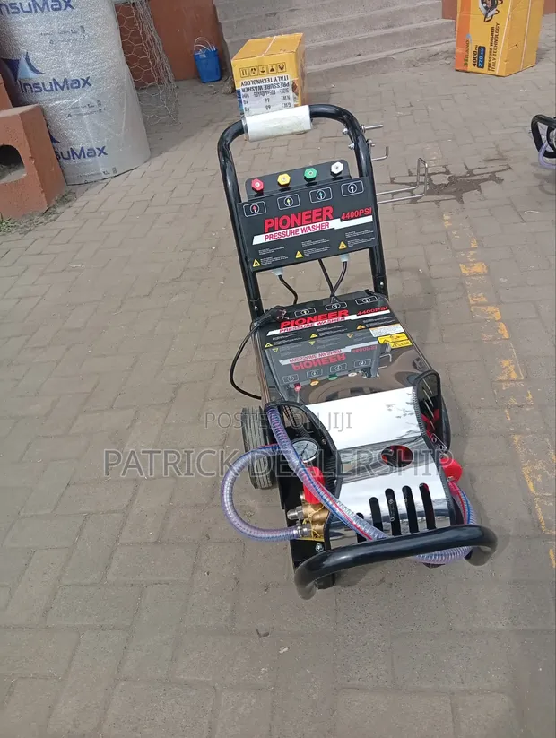 Pioneer 4400 PSI High Pressure Car Wash Machine - 1