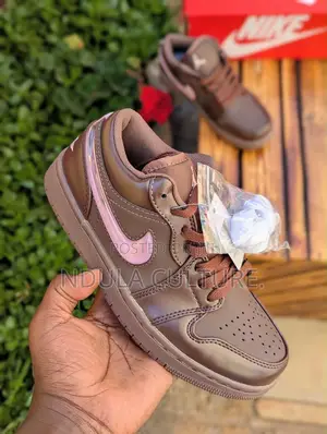 Air Jordan 1 Low Valentine's Day 'Chocolate' (2026)