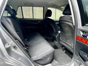Subaru Legacy 2010 Silver