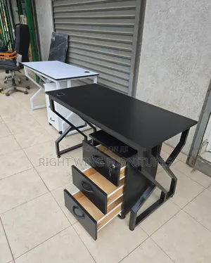 Boss Office Products Modern Desk with 3 Drawers