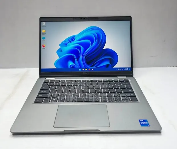 Dell Latitude 5530 Laptop - Core i7, 8GB RAM, 256GB SSD - 1