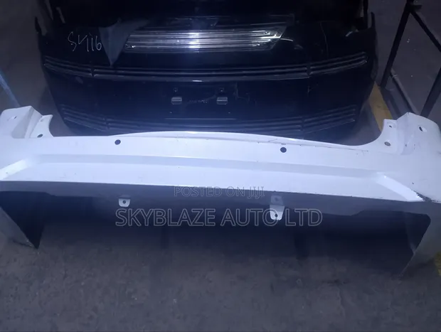 Nissan Serena Rear Bumper (Used) - 1