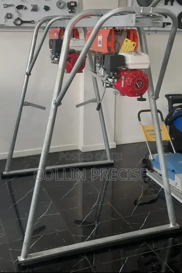 Iori Italy Petrol Concrete Hoist - 1 Tonne - 1