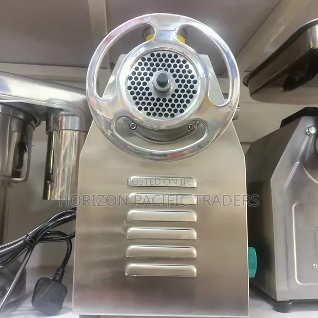 M-22 Commercial Meat Mincer - 1