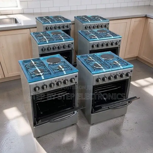 3 Gas Burners + 1 Electric Standing Cooker - 1