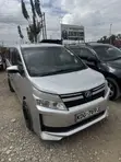 Toyota Voxy V 2WD 8-Seater 2015 Silver - 3