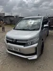 Toyota Voxy V 2WD 8-Seater 2015 Silver - 5