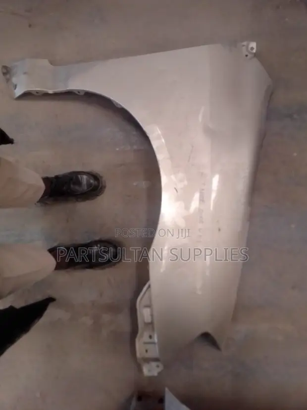 Fender ya Kulia (RHS) Toyota Nze 2008 - 1