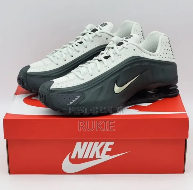 Nike Shox Men's Sneakers - 1