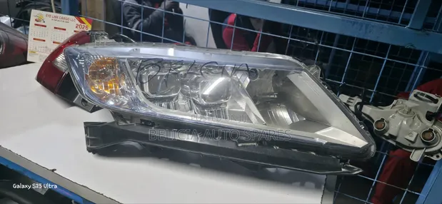 Honda Grace 2015 Xenon Headlight - 1