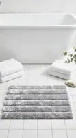 Luxury Plush Striped Bathmat (20"x32") - 3