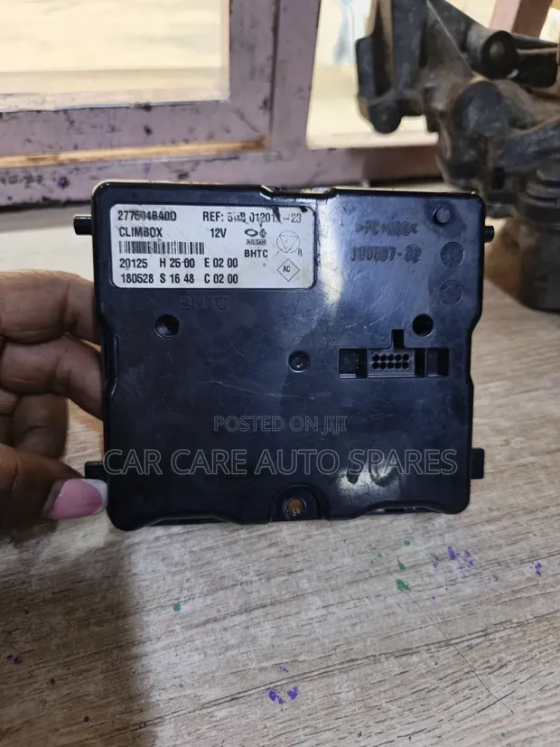 Nissan X-Trail NT32 Control Unit (2015) - 1