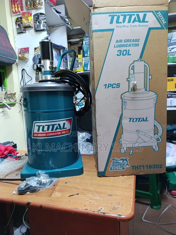 Brand New 30L Grease Bucket - 1