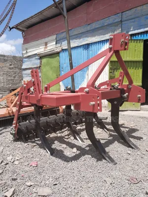 SANJA 5 Tyne Chisel Plow
