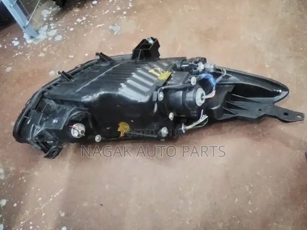 Mazda Demio 2012 Xenon Headlight (Used) - 1