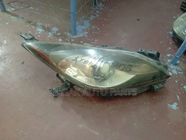 Mazda Axela 2010 Xenon Headlight - 1