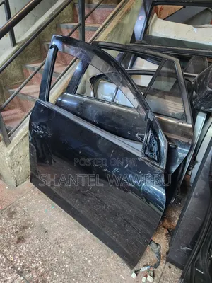 Toyota RAV4 AC36 2012 Front Right Door