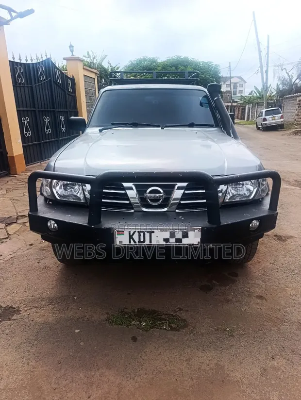 Nissan Patrol TD42 2002 Gray - 1