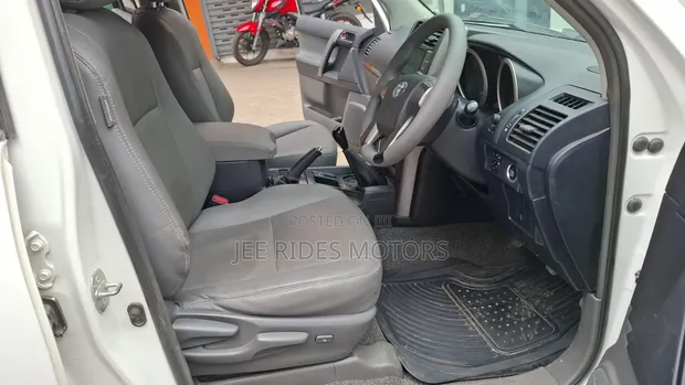 Toyota Land Cruiser Prado 3.0 TD 2010 White - 1