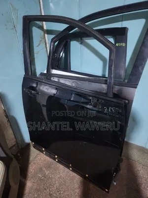Toyota Voxy/Noah Front Right Door 2010