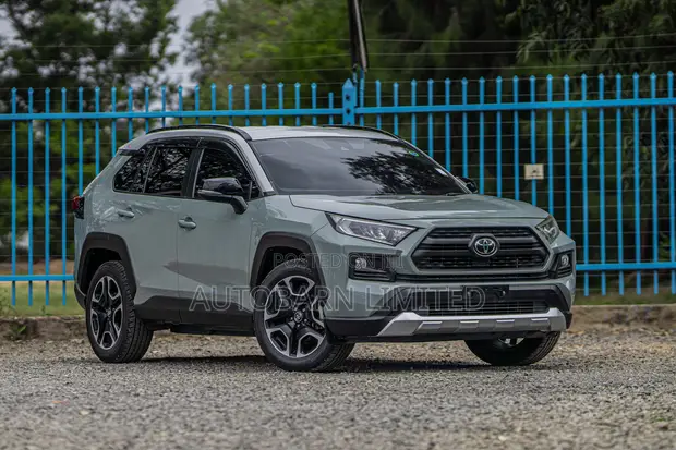 Toyota RAV4 Adventure 2019 Green - 1