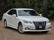 Toyota Crown 2017 White - 4