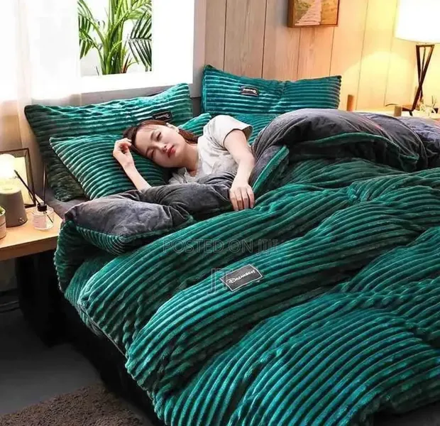 Velvet Duvet Set (6x7) - 1
