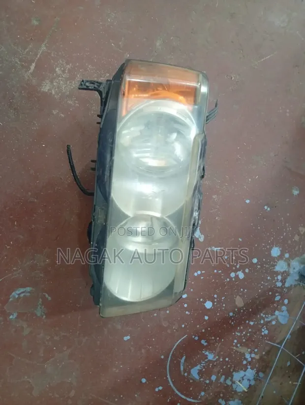 Honda Crossroad 2015 Xenon Headlight - 1