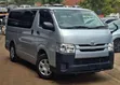 Toyota HiAce 2018 Silver - 2