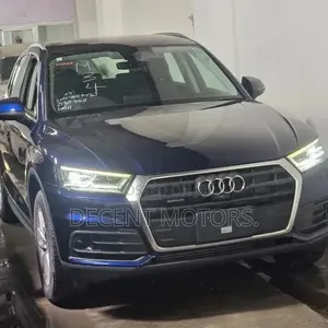 Audi Q5 2.0T Premium AWD quattro 2019 Blue
