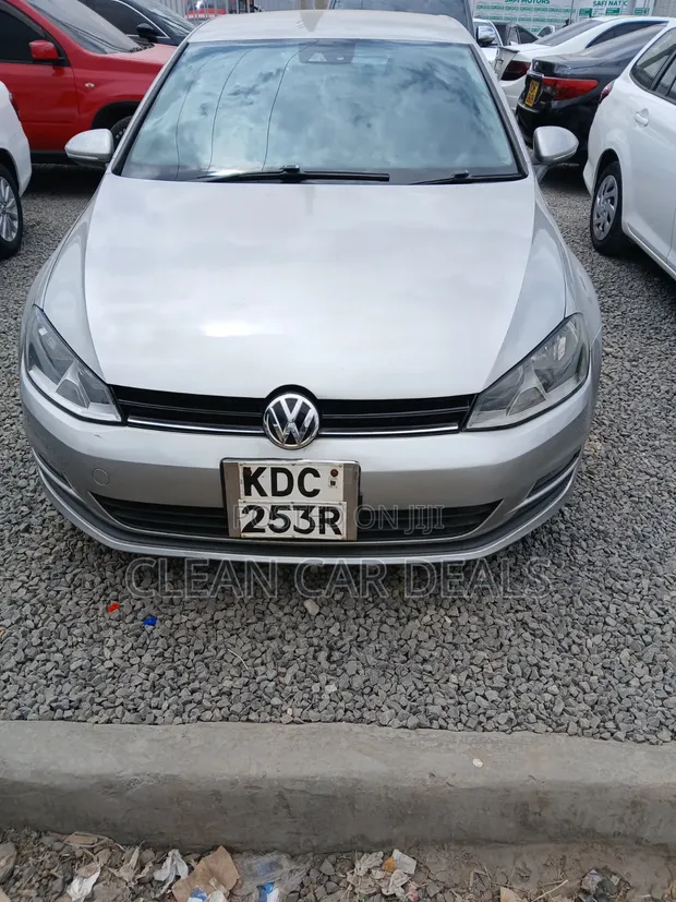 Volkswagen Golf 2014 Silver - 1