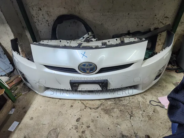 Toyota Prius 2008/2012 Nosecut - 1