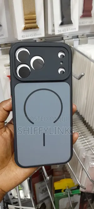 iPhone 17 Pro Max Skin-Feel Hybrid Case