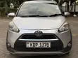 Toyota Sienta 2016 Silver - 2