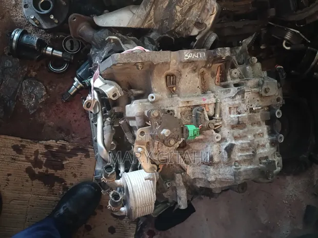 Nissan HR15 Gearbox - Used - 1