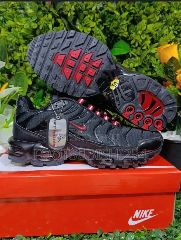 Nike Air Max TN Sneakers - 1