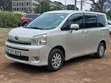 Toyota Noah 2.0 143hp FWD (7 Seater) 2012 Gold - 2