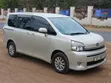 Toyota Noah 2.0 143hp FWD (7 Seater) 2012 Gold - 3