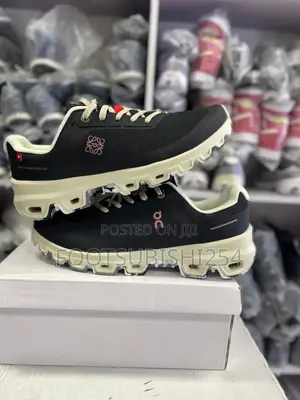 On Cloud Sneakers - Brand New