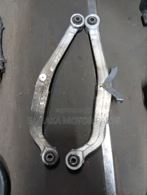 Nissan X-Trail Rear Arm (Used)
