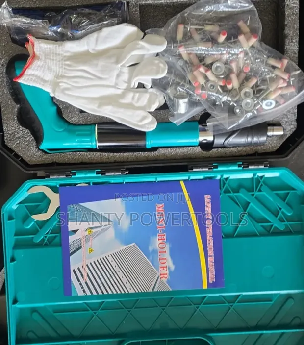 Brand New Concrete Nail Gun with 100pc Nails - 1