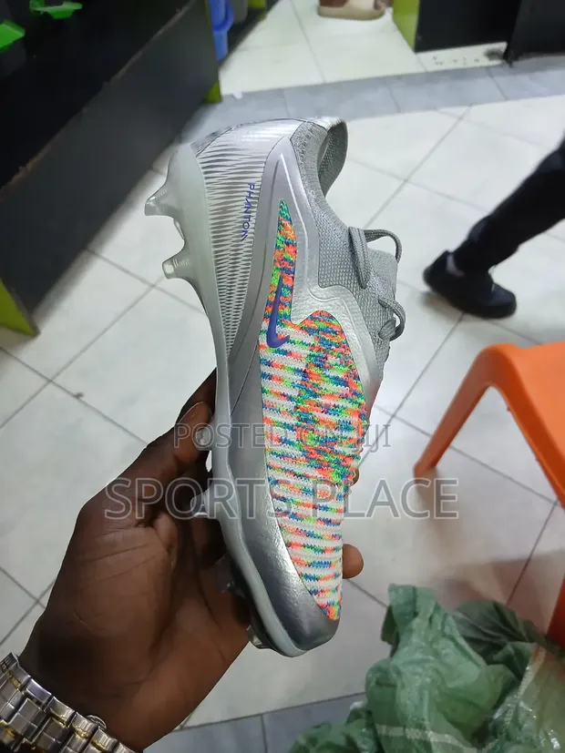 Nike Phantom GX 6 Low Football Boots - Children's - 1