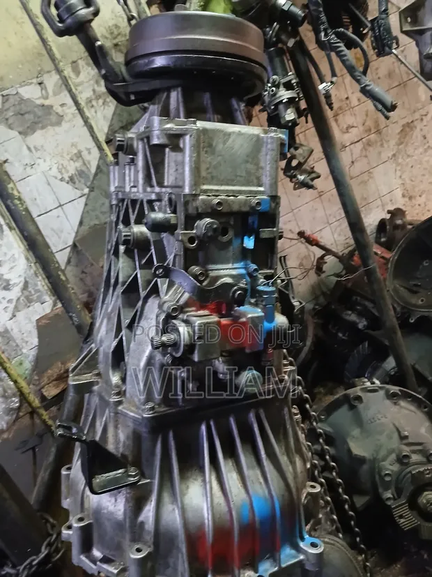 Mitsubishi Canter 4D32 Gearbox (6-Speed) - 1