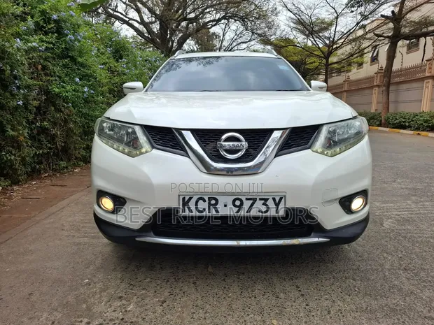 Nissan X-Trail NT-32 2014 - 1