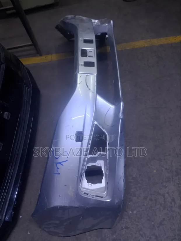 Honda Grace Front Bumper - 1